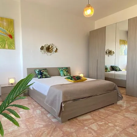 Tropical Apartment *