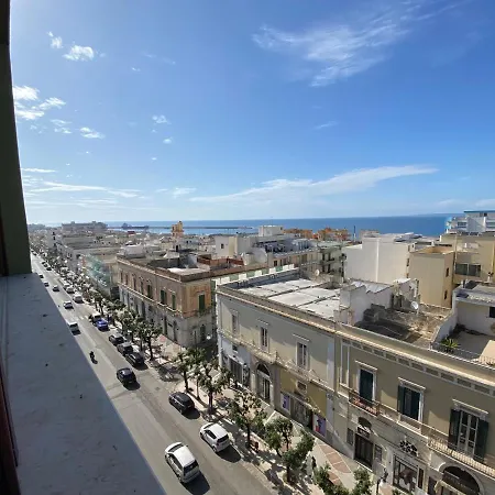 Tropical Apartment Gallipoli